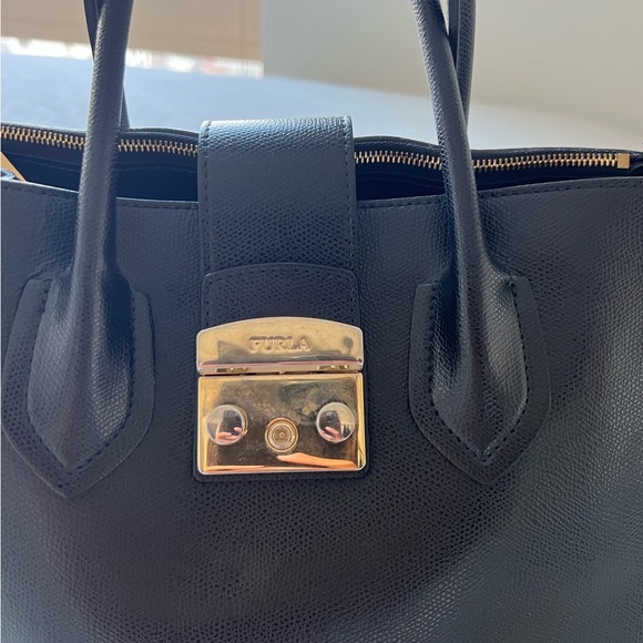 Furla Metropolis Medium Tote - Picture 3 of 5